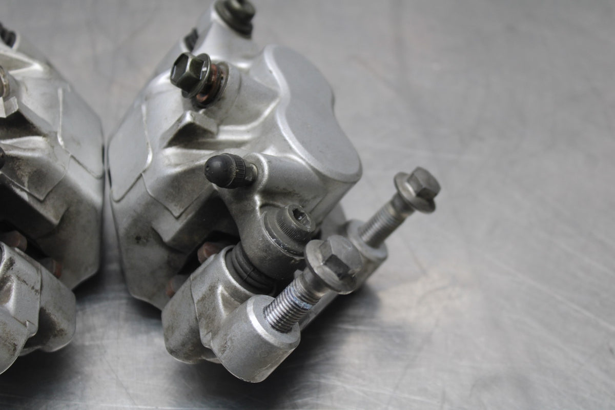 99-09 YAMAHA V STAR 1100 RIGHT LEFT FRONT BRAKE CALIPER SET PAIR CALIPERS BB853