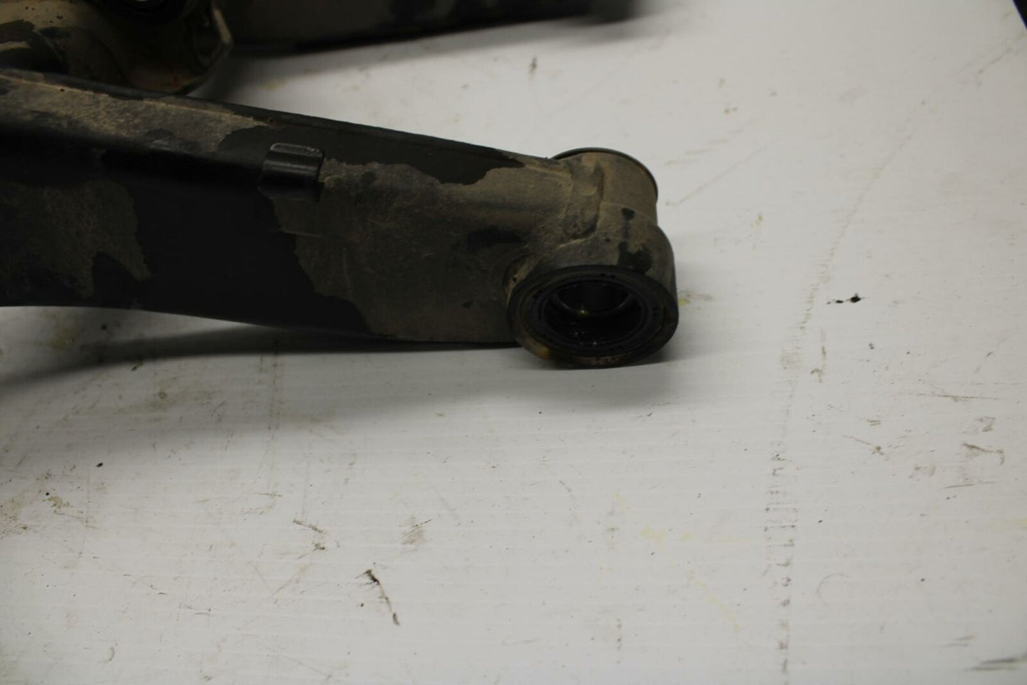 17-20 KAWASAKI NINJA 650 EX650 ABS REAR SWINGARM BACK SUSPENSION SWING ARM BB277