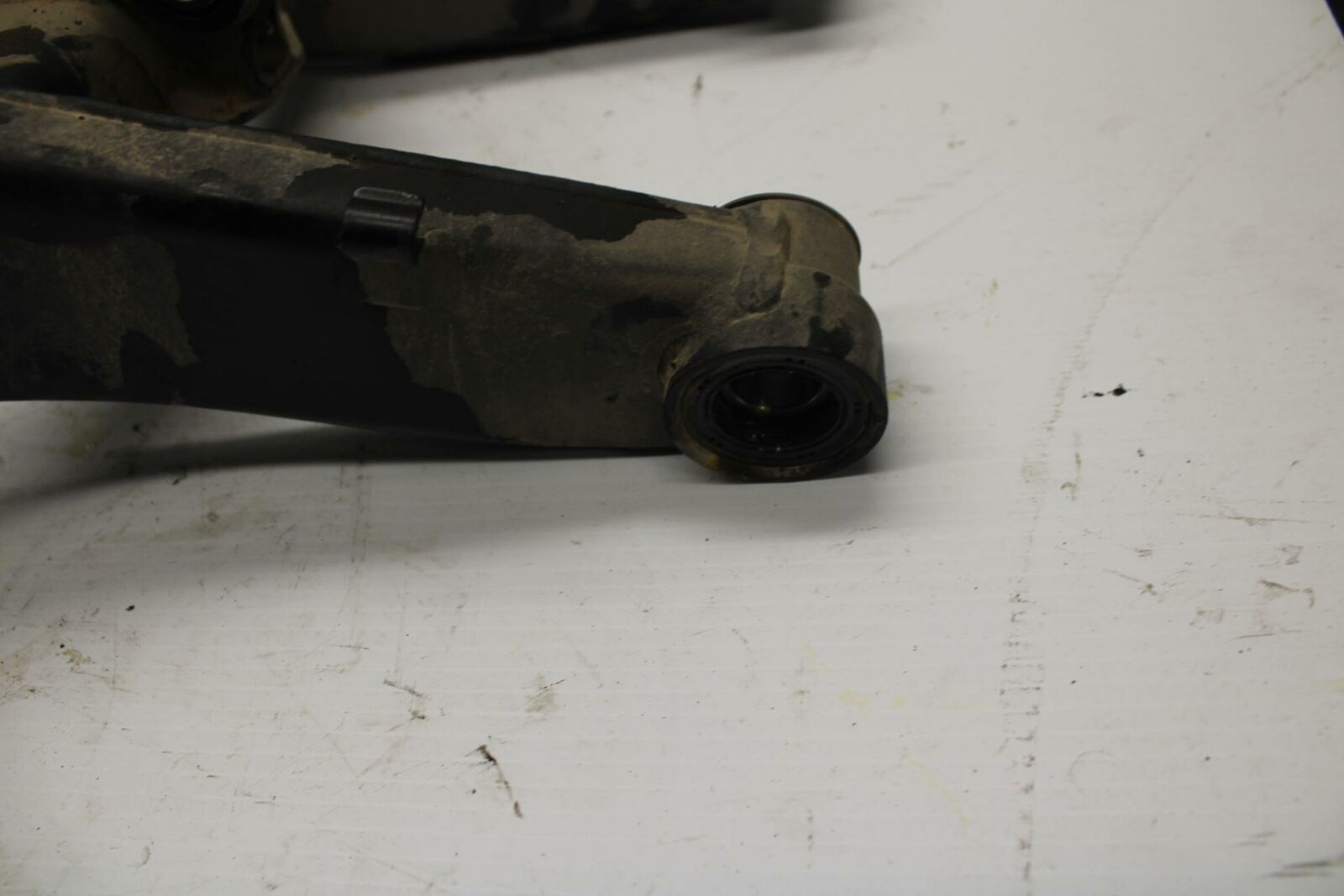 17-20 KAWASAKI NINJA 650 EX650 ABS REAR SWINGARM BACK SUSPENSION SWING ARM BB277