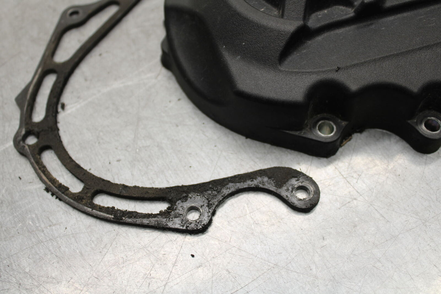 16 KAWASAKI NINJA ZX10R ENGINE SPROCKET COVER BB650