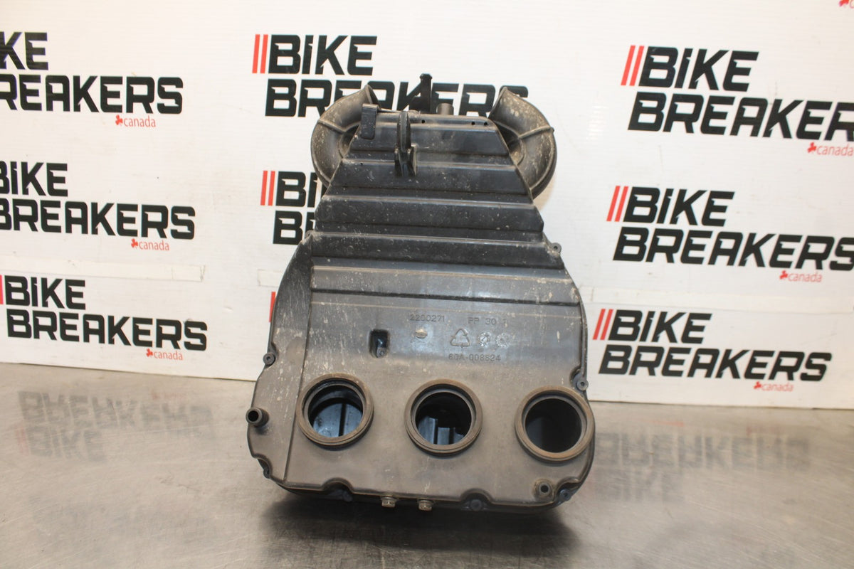 05-08 TRIUMPH SPEED TRIPLE 1050 AIRBOX AIR INTAKE FILTER BOX BB933