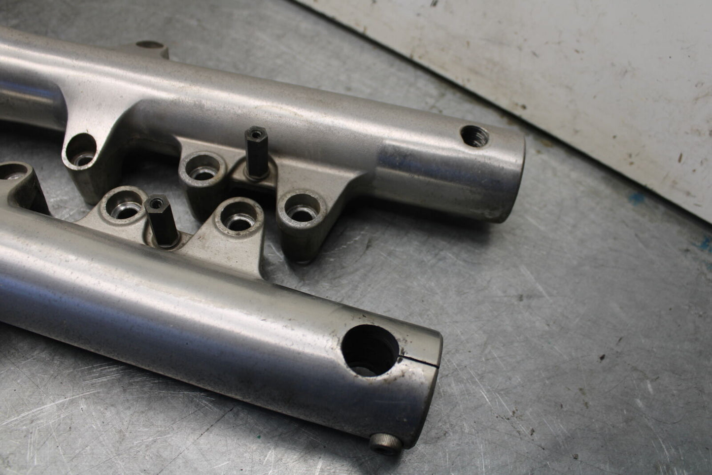 05-09 SUZUKI BOULEVARD C90 FRONT FORKS SHOCK SUSPENSION SET PAIR BB692