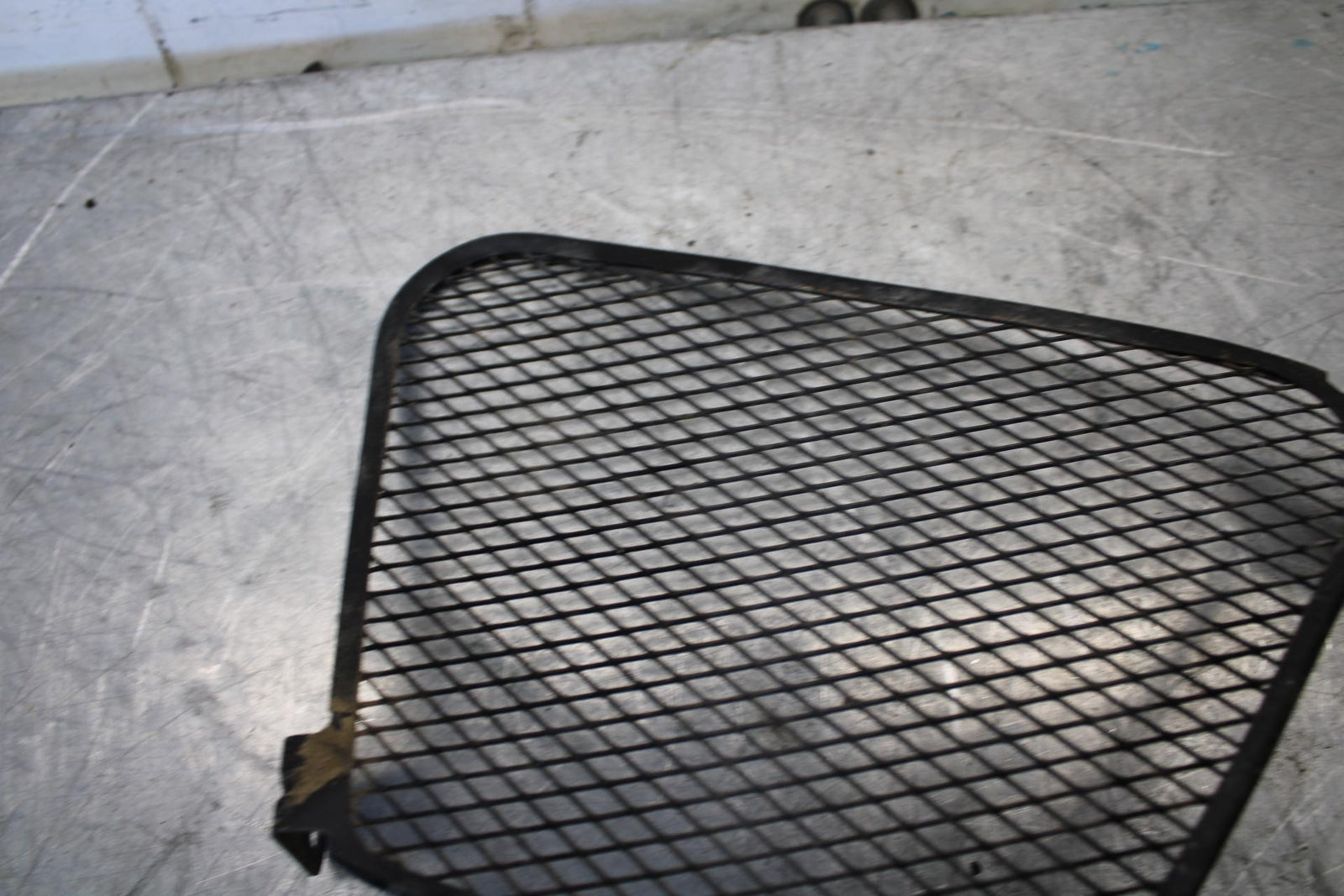 09-16 SUZUKI GSXR1000 OIL COOLER GRILL GUARD 16650-47H10 bb439