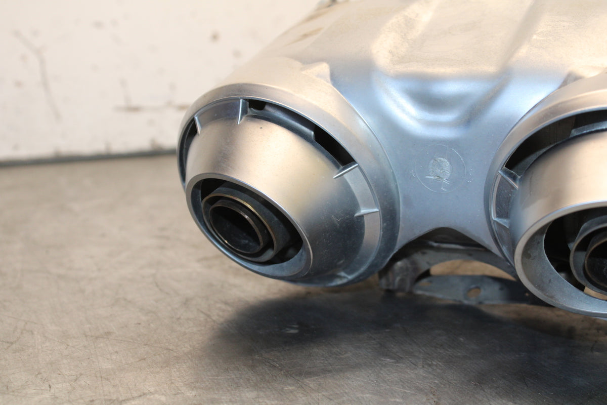 07-09 YAMAHA FZ6 EXHAUST PIPE MUFFLER SLIP ON CAN SILENCER 5VX-14710-01-00 BB713