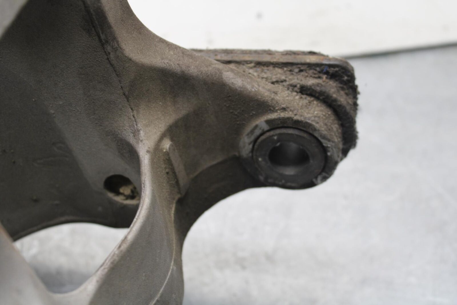 03-04 HONDA CBR600RR REAR SWINGARM BACK SUSPENSION SWING ARM  BB637