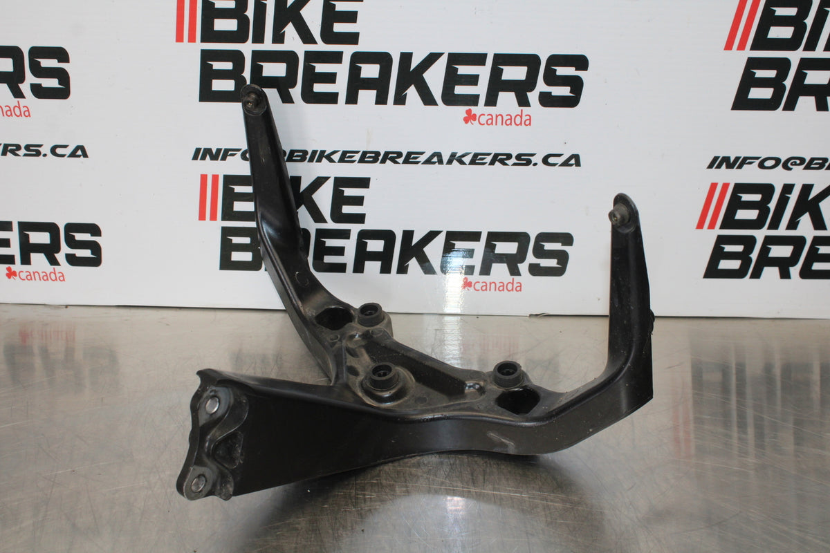 06-07 HONDA CBR1000RR UPPER FAIRING MIRROR GAUGES STAY BRACKET BB166