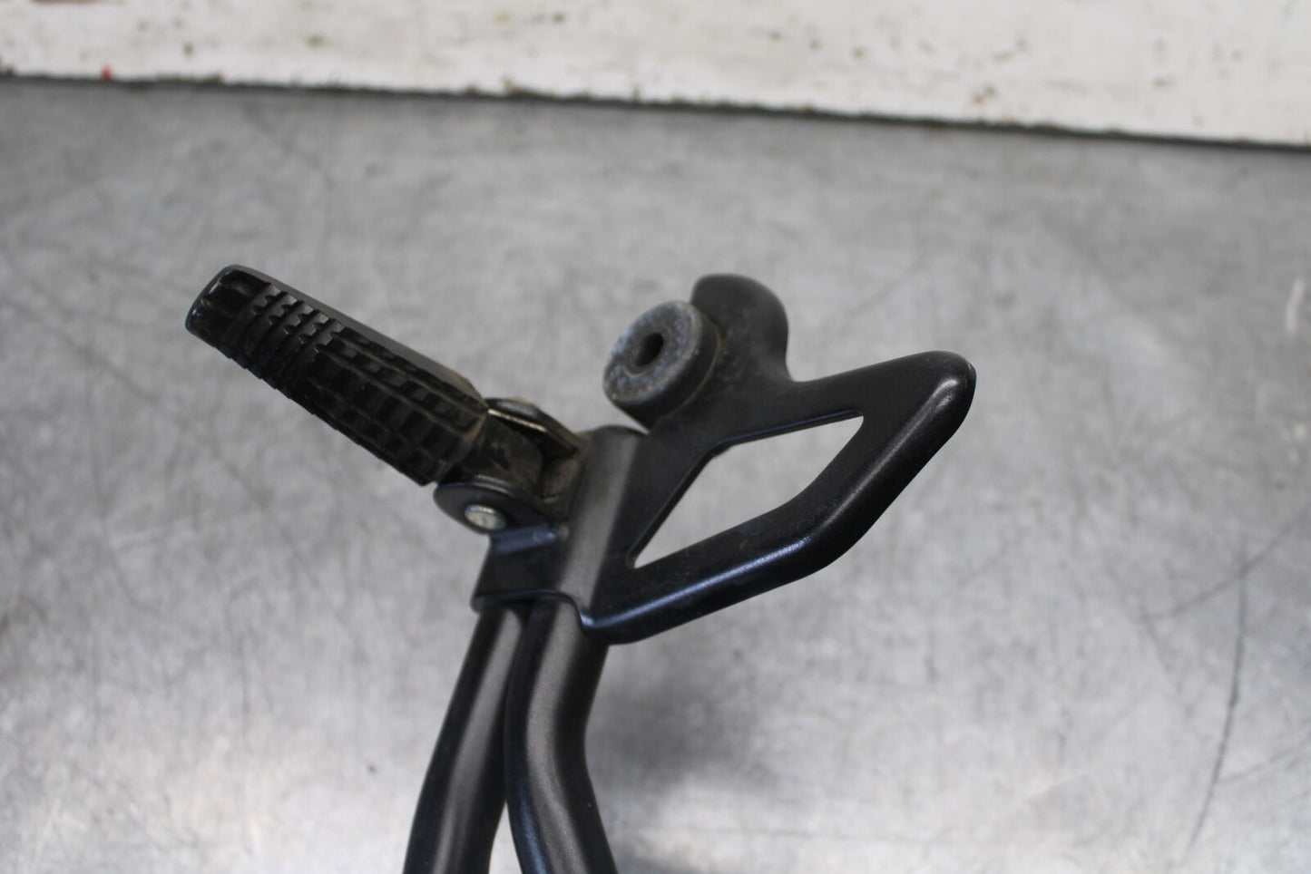 17-24 SUZUKI SV650 RIGHT REAR BACK PASSENGER PEG BB706