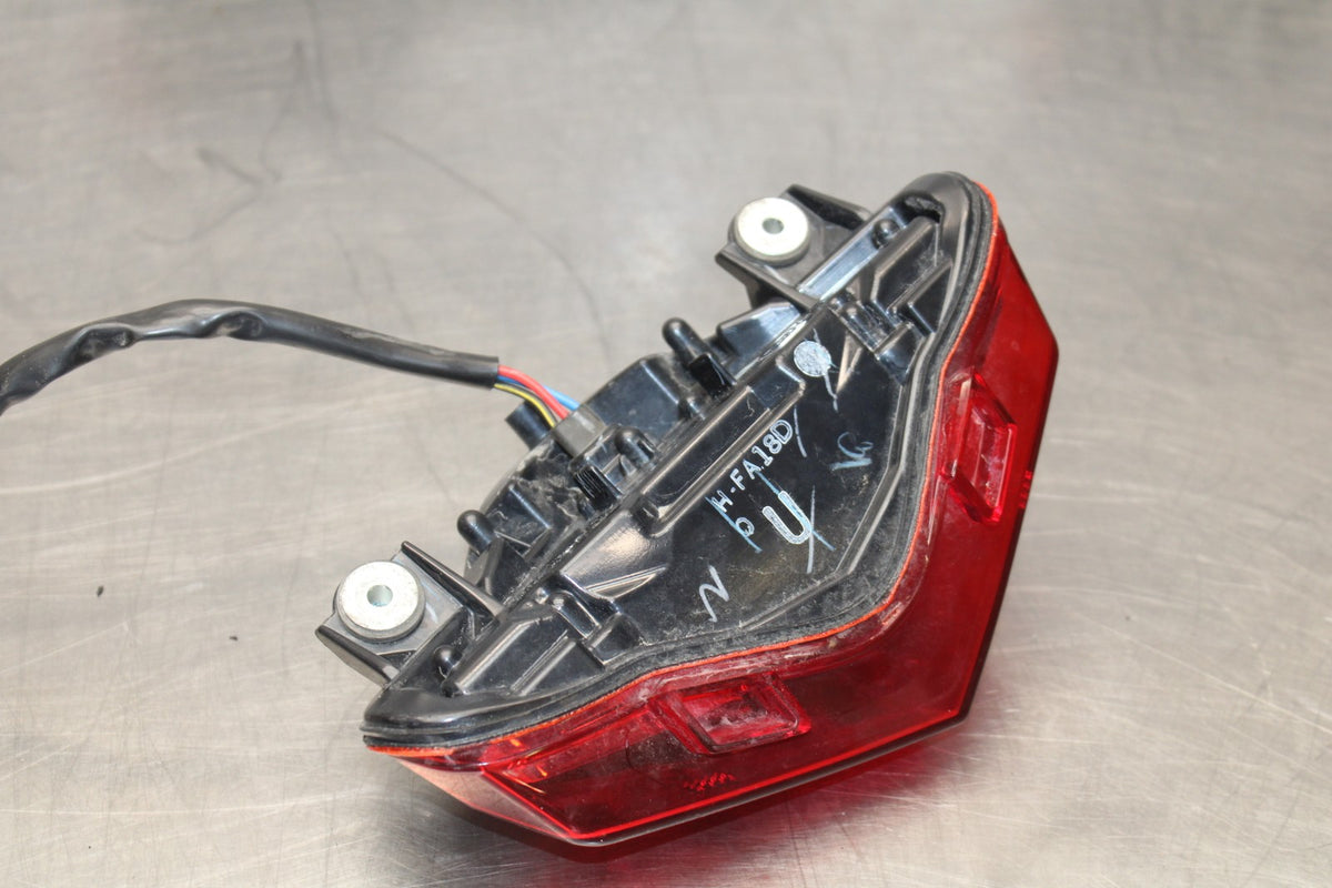 12-16 KAWASAKI NINJA 650 EX650F ABS REAR TAIL TAILLIGHT BACK BRAKE LIGHT BB860