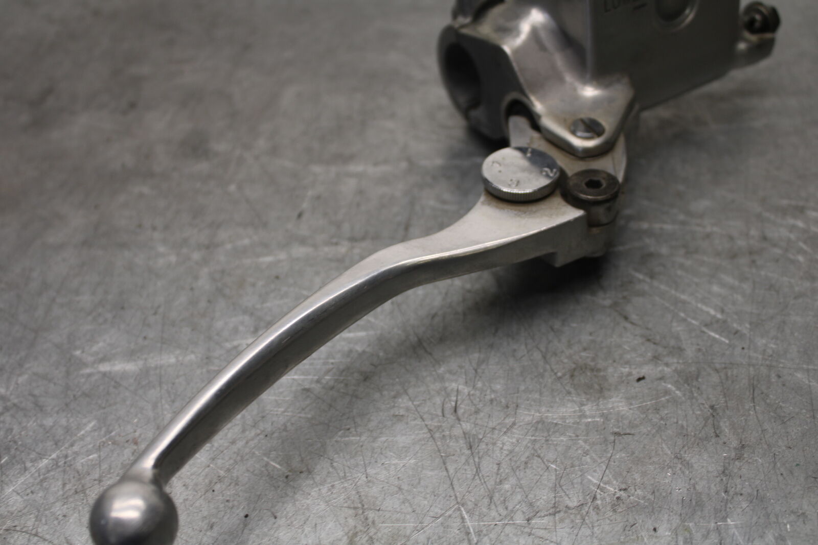 05-09 SUZUKI BOULEVARD C90 FRONT BRAKE MASTER CYLINDER BB692