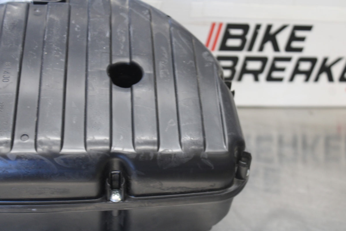 18 SUZUKI GSXR750 AIRBOX AIR INTAKE FILTER BOX BB891