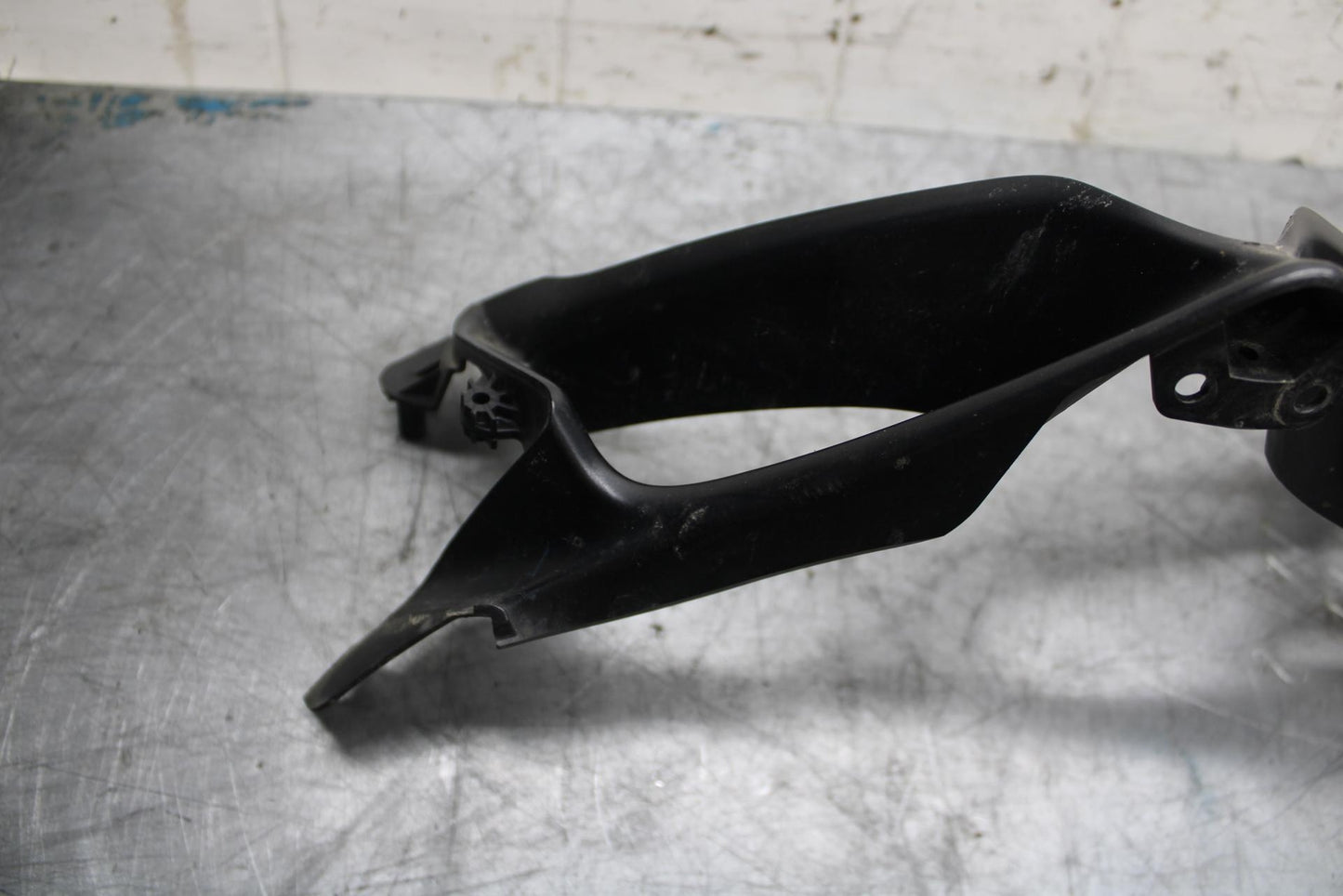 08-09 SUZUKI GSXR600 FRONT CENTER COWL FAIRING BB468