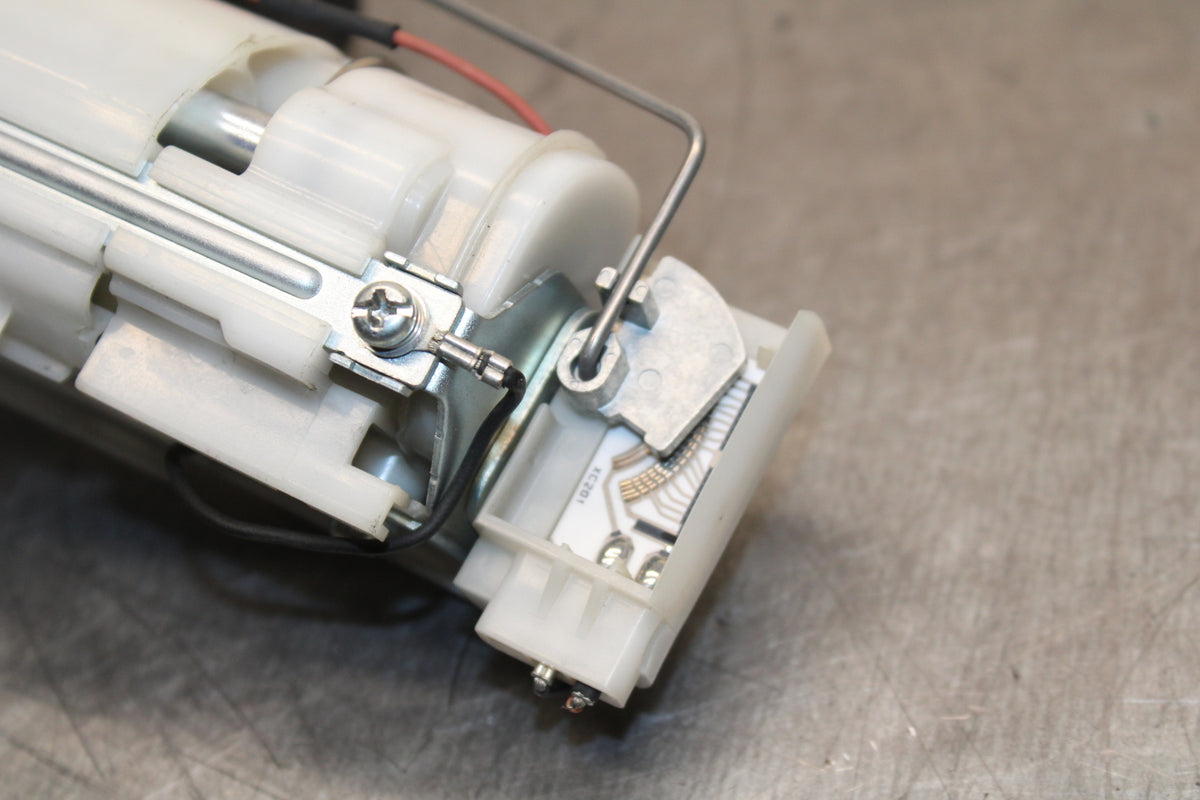 09-11 SUZUKI GSXR1000 FUEL PUMP GAS PETROL SENDER UNIT BB125