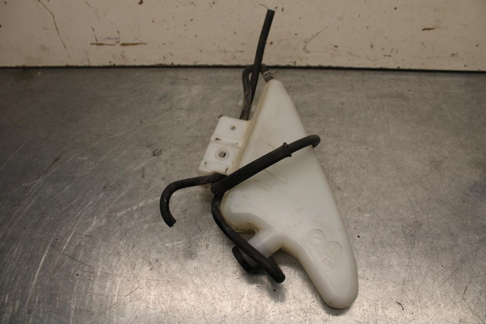11-23 SUZUKI GSXR 750 COOLANT WATER TANK RESERVOIR BOTTLEBB630