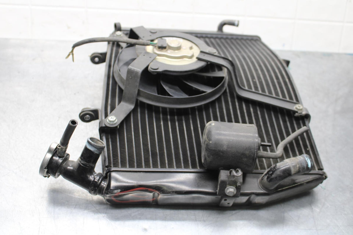 2001 Suzuki GSXR600 ENGINE RADIATOR MOTOR COOLER COOLING RADIATER  BB584