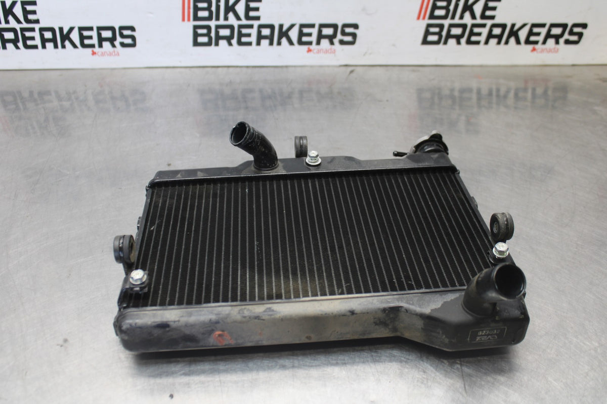 23-24 YAMAHA MT-07 ENGINE RADIATOR MOTOR COOLER COOLING RADIATER BB927