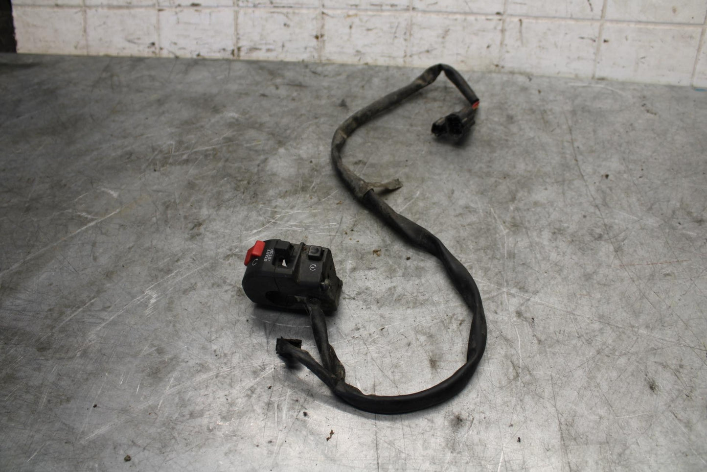 09-12 KAWASAKI NINJA ZX6R RIGHT CLIP ON HANDLE KILL OFF START SWITCH BB544