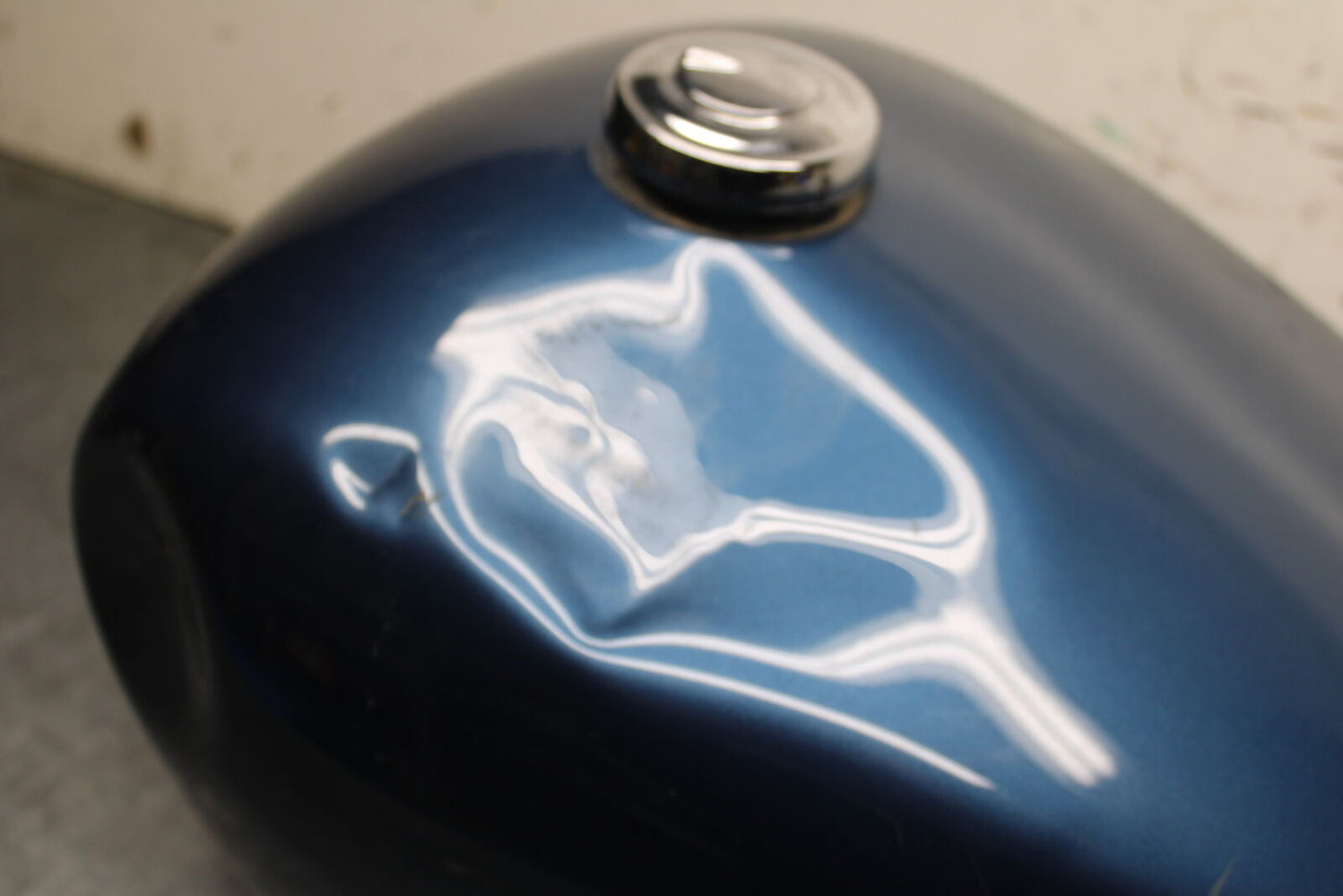17-24 YAMAHA BOLT XVS950 GAS TANK FUEL PETROL RESERVOIR BB729