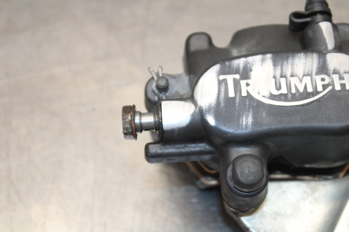 05 TRIUMPH ROCKET III REAR BACK BRAKE CALIPER W MOUNT BRACKET BB186