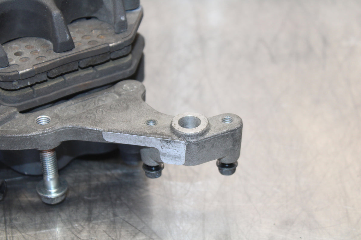 15-16 HONDA CB300F RIGHT FRONT BRAKE CALIPER BB150
