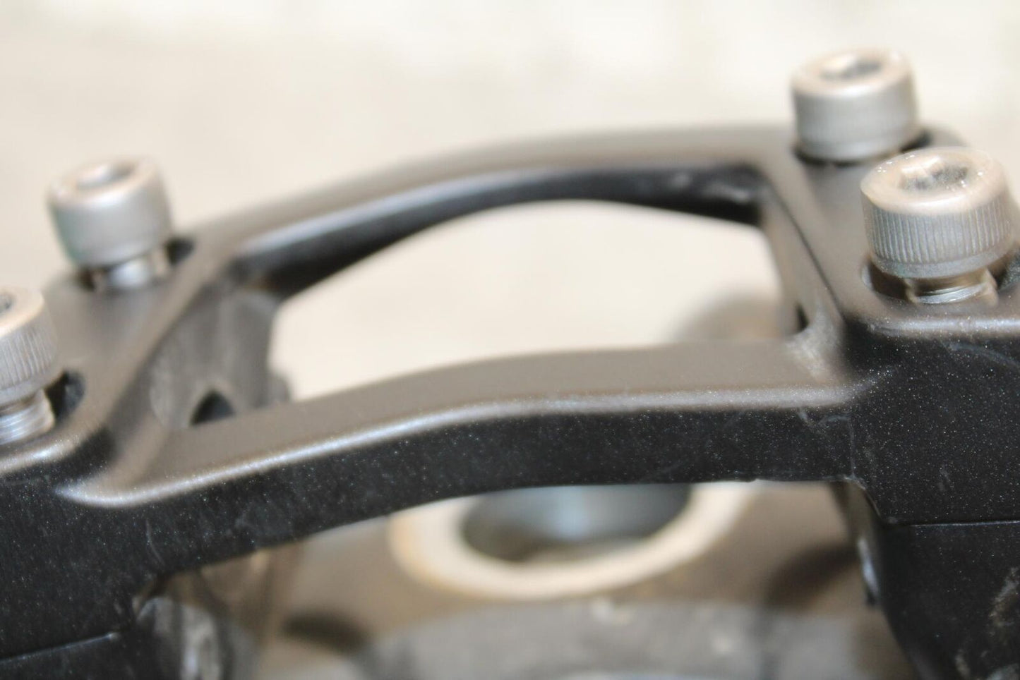 2014 Kawasaki Ninja 650 EX650E FORKS UPPER TRIPLE TREE 44039-0121-18R BB569