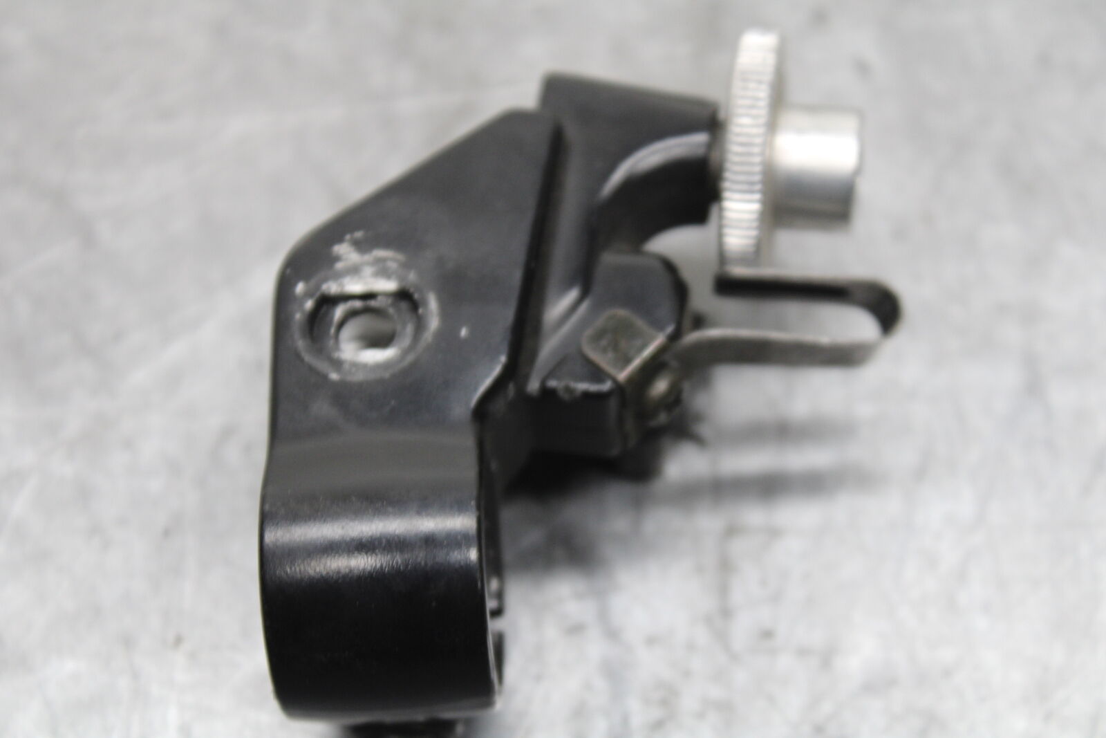 06 YAMAHA YZF R6 CLUTCH LEVER PERCH MOUNT BRACKET BB716