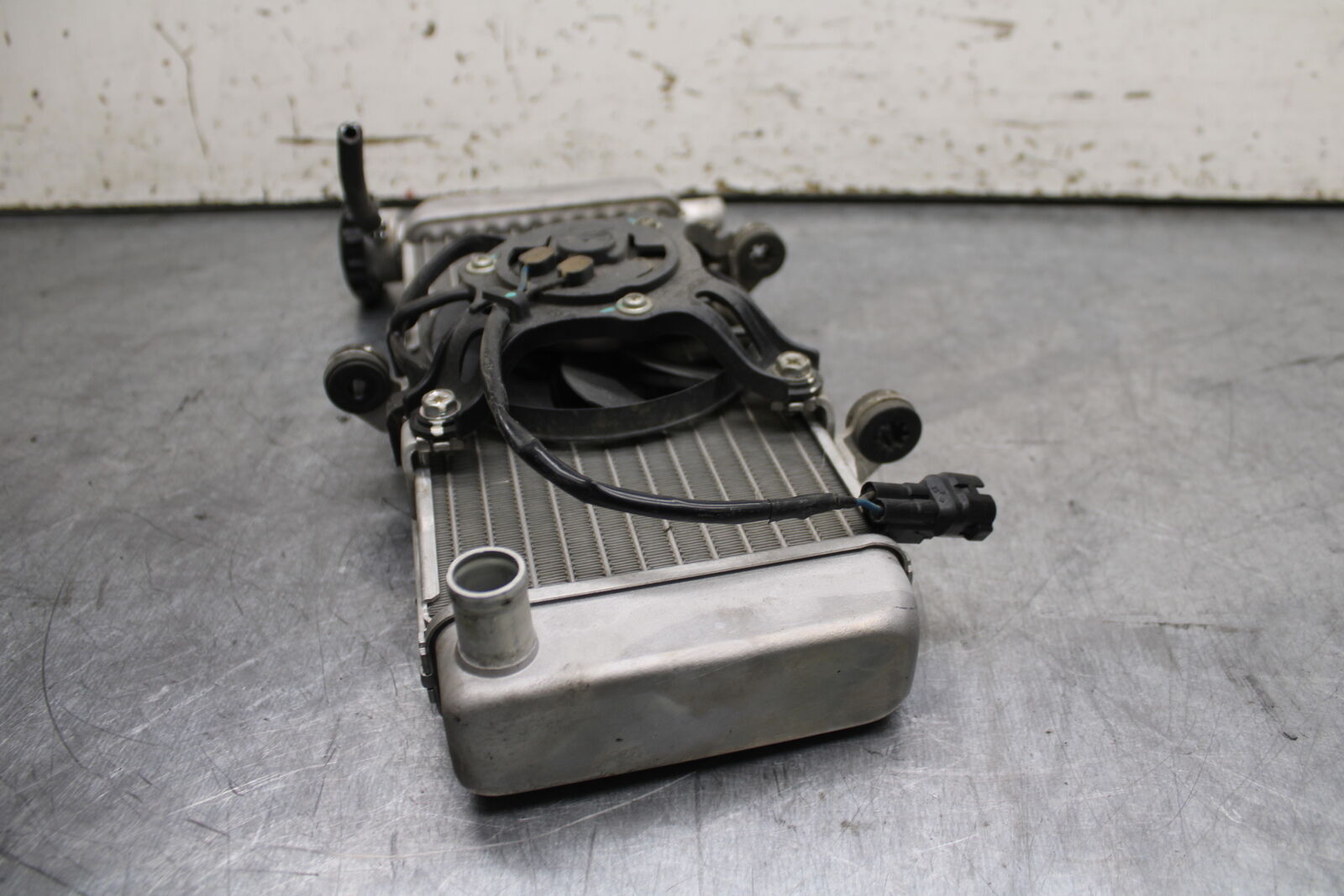 15-16 HONDA CB300F ENGINE RADIATOR MOTOR COOLER COOLING RADIATER BB740