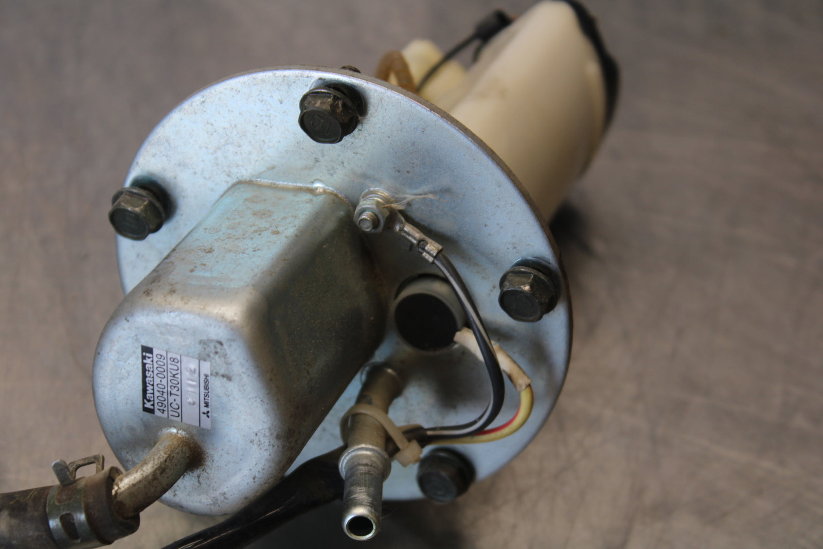 03-06 KAWASAKI Z1000 FUEL PUMP GAS PETROL SENDER UNIT BB164