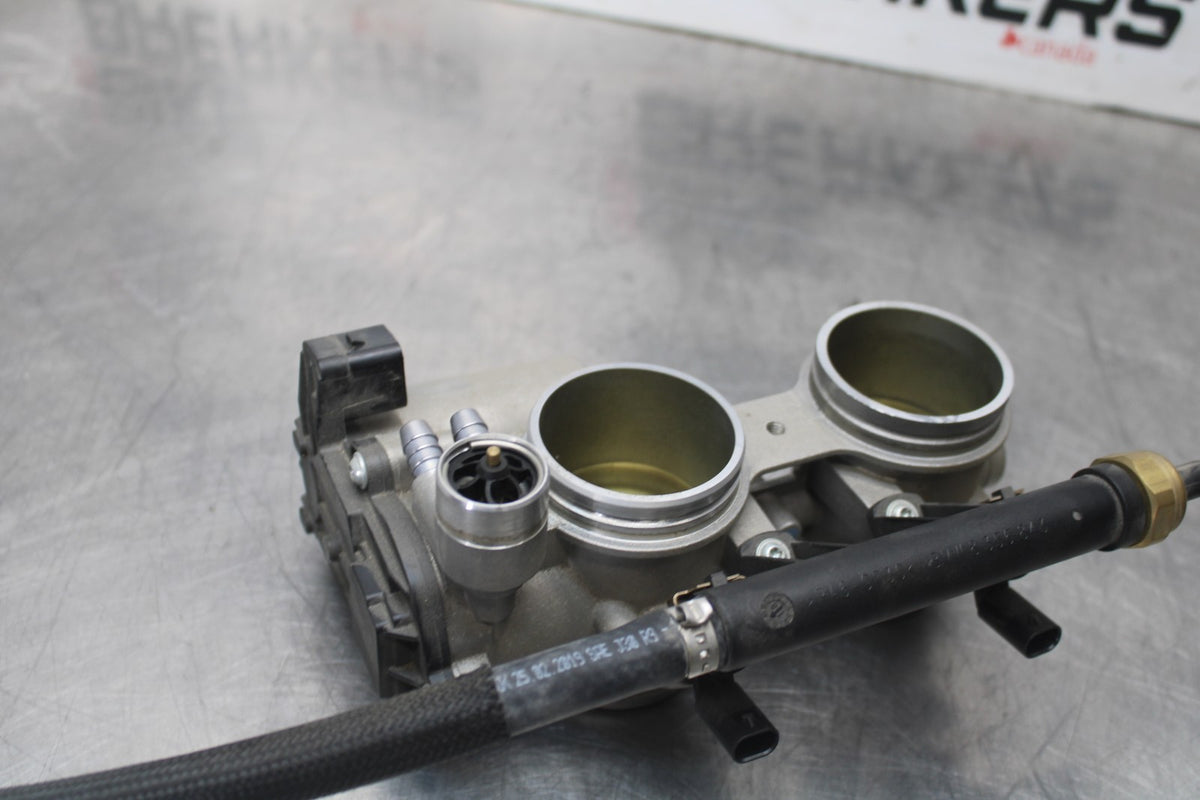 20-23 BMW F900R MAIN FUEL INJECTORS / THROTTLE BODIES BB923