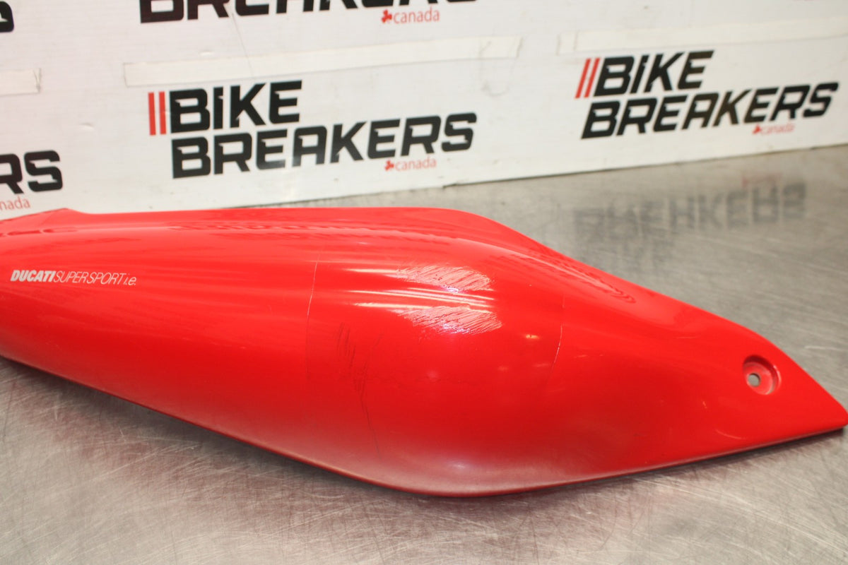 05 DUCATI SUPERSPORT 800 RIGHT REAR BACK TAIL FAIRING COWL SHROUD BB913