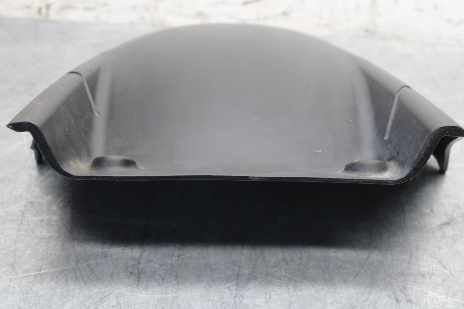 2016 Aprilia Tuono V4 1100 RR ABS REAR BACK WHEEL TIRE HUGGER FENDER 858782 BB53