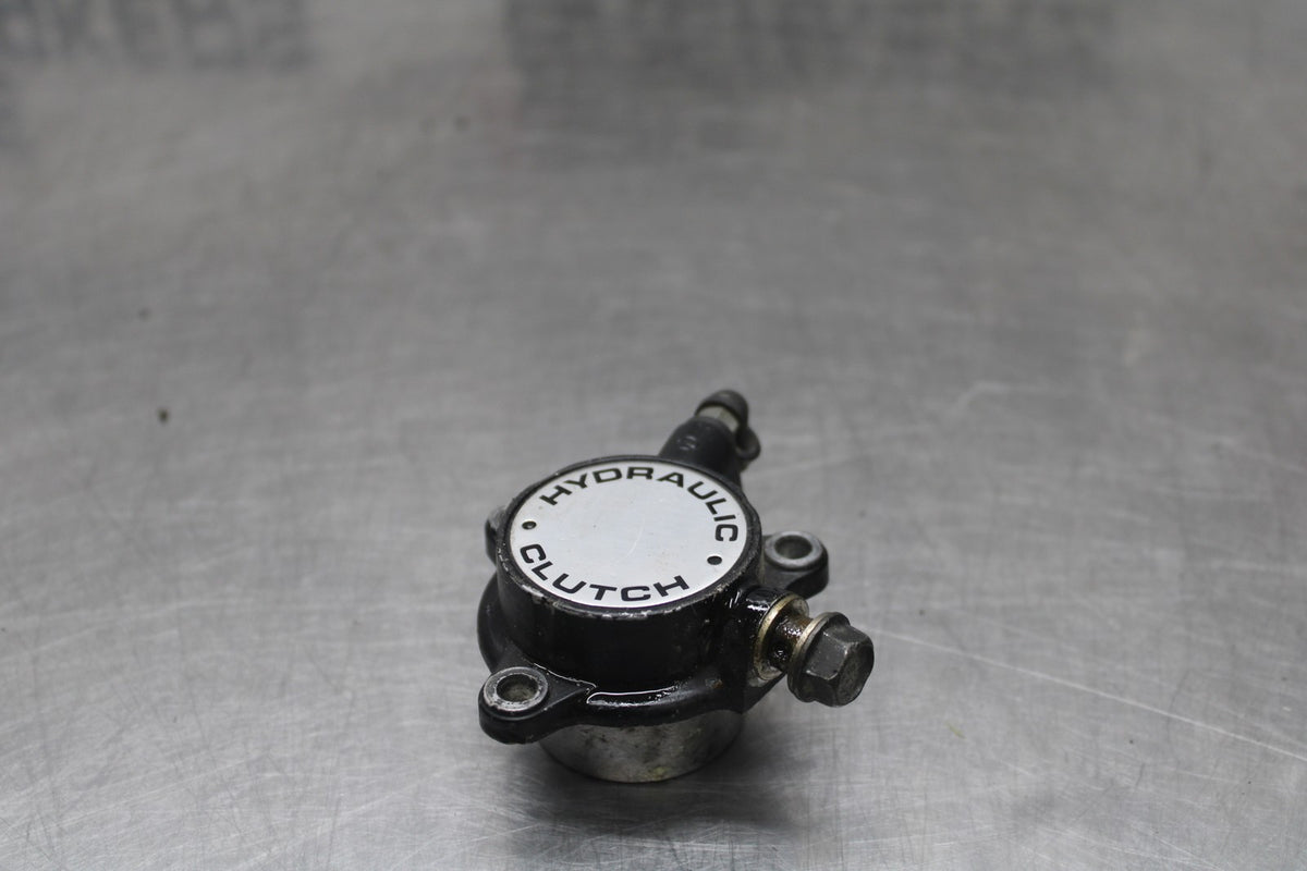 84 HONDA INTERCEPTOR 1000 VF1000F CLUTCH SLAVE PISTON CYLINDER BB878