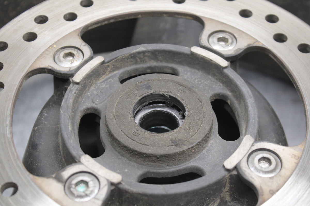 03-04 TRIUMPH DAYTONA 600 REAR WHEEL BACK RIM BB745