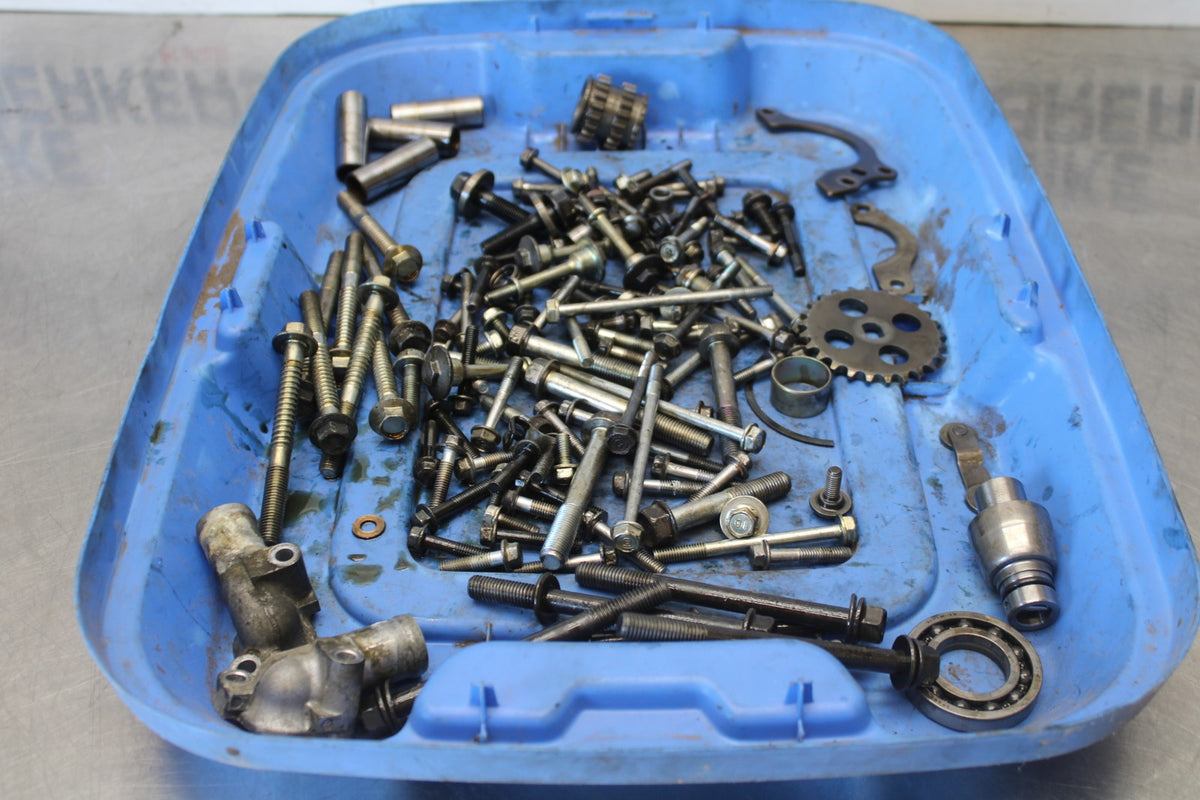 06-07 HONDA INTERCEPTOR 800 VFR800 ENGINE BOLTS HARDWARE MOTOR SCREWS BB917