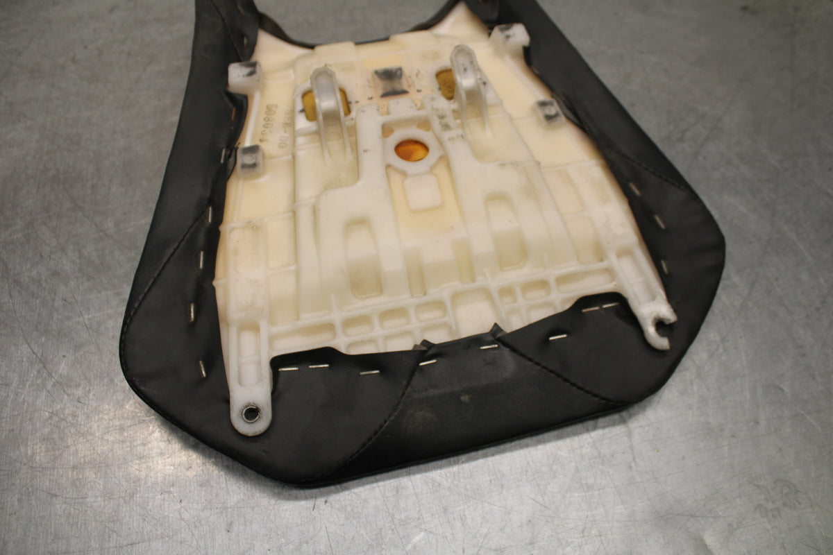 05-06 HONDA CBR600RR FRONT DRIVERS SEAT PAD SADDLE PILLION BB727