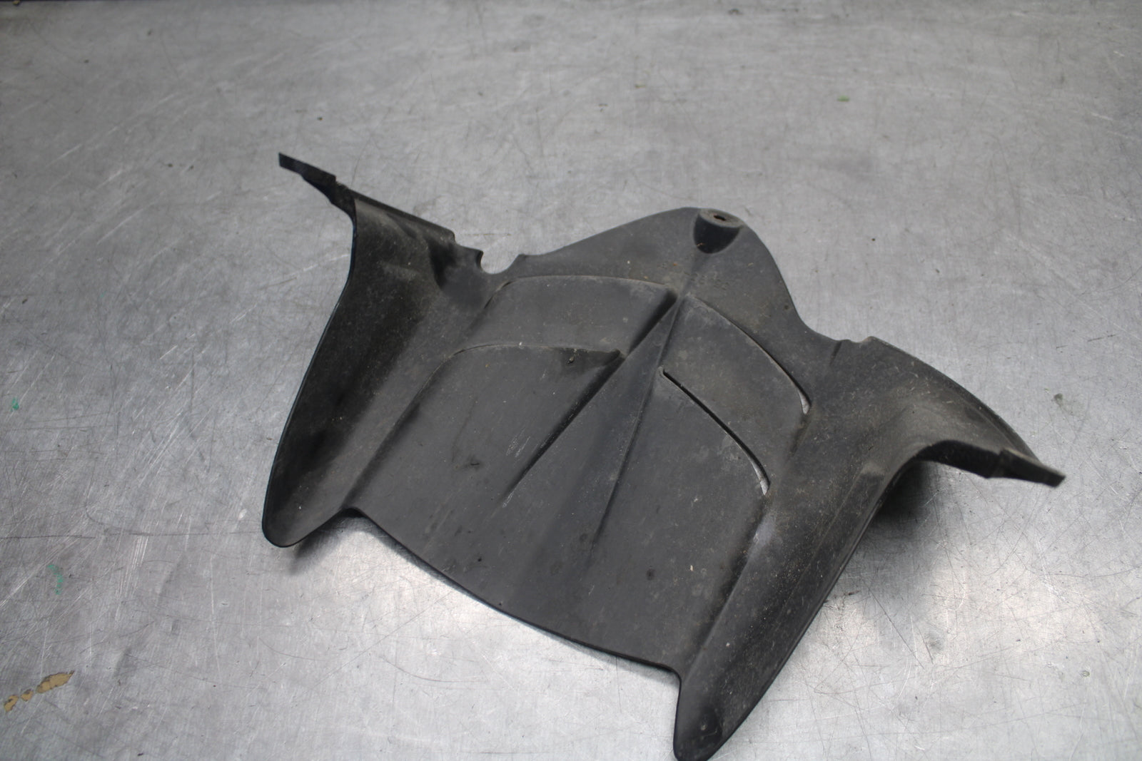 09-12 KAWASAKI NINJA ZX6R REAR BACK WHEEL TIRE HUGGER FENDER 35023-0171 BB698