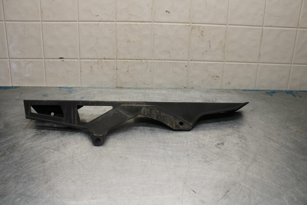 11-22 SUZUKI GSXR600 REAR BACK DRIVE CHAIN GUARD COVER SHIELD BB422