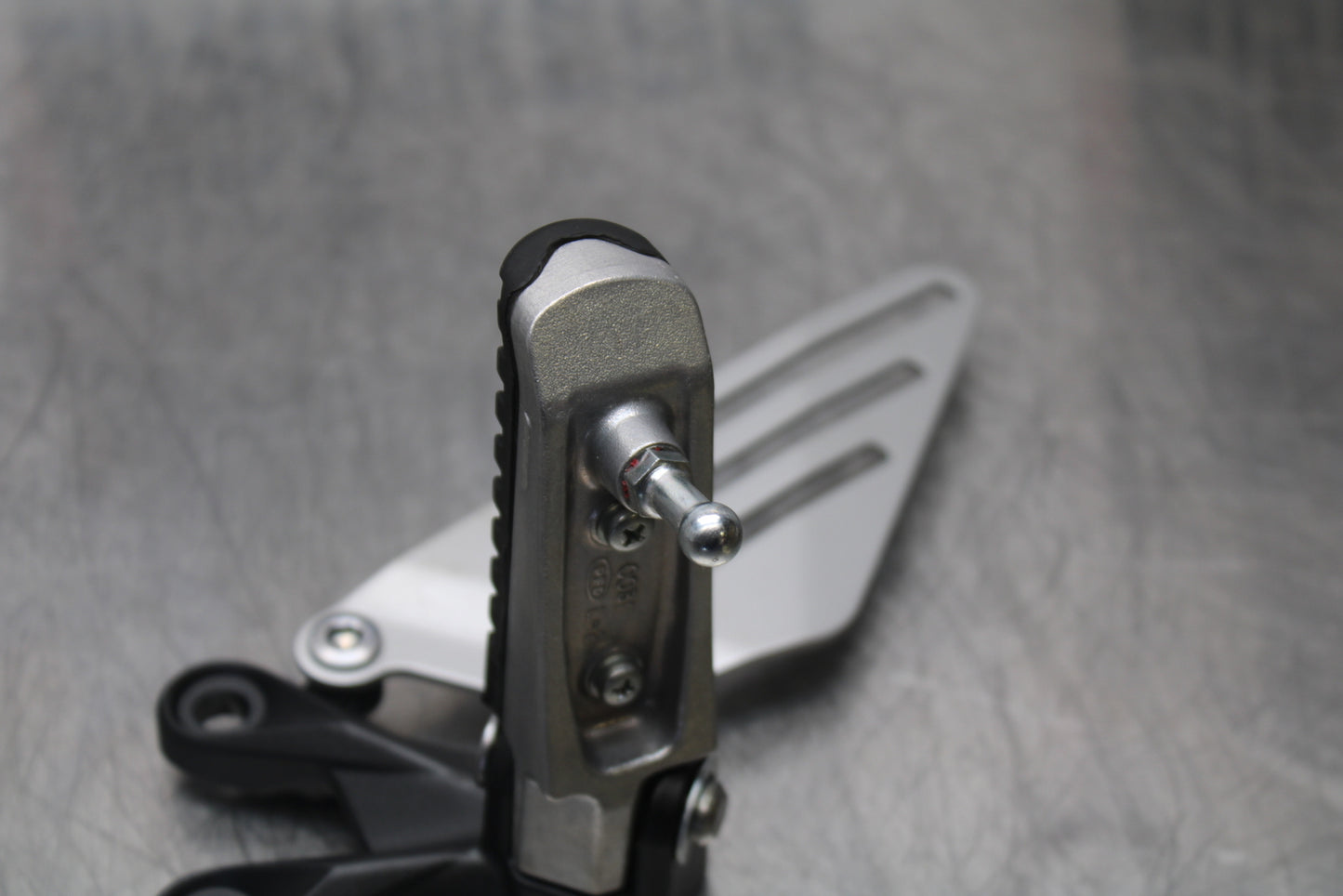 23-24 KAWASAKI NINJA ZX14R NEW!!! LEFT REARSET REAR SET DRIVER FOOT PEG BB153