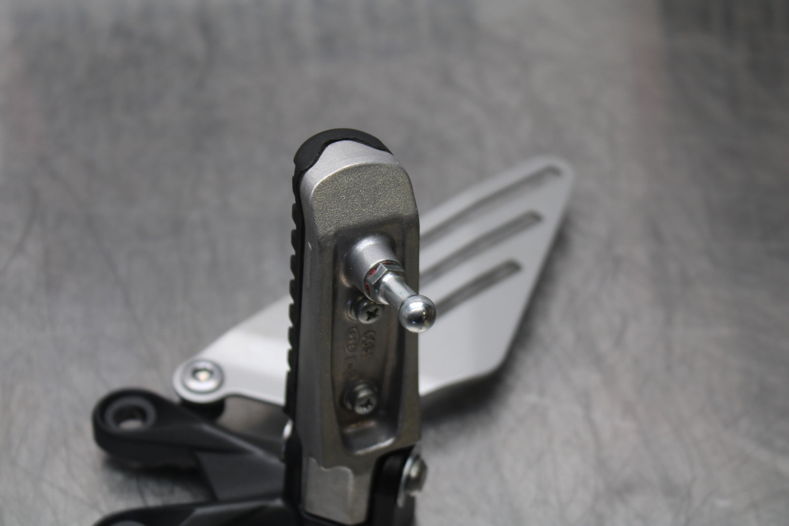 23-24 KAWASAKI NINJA ZX14R NEW!!! LEFT REARSET REAR SET DRIVER FOOT PEG BB153