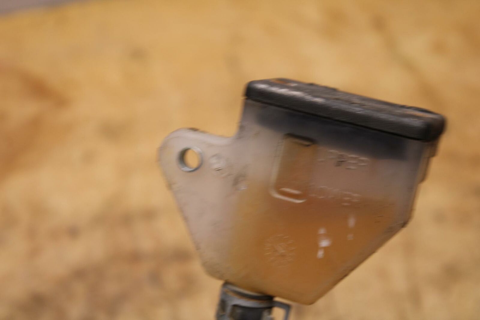 04-09 SUZUKI GS500F REAR BACK BRAKE MASTER CYLINDER W RESERVOIR BB335