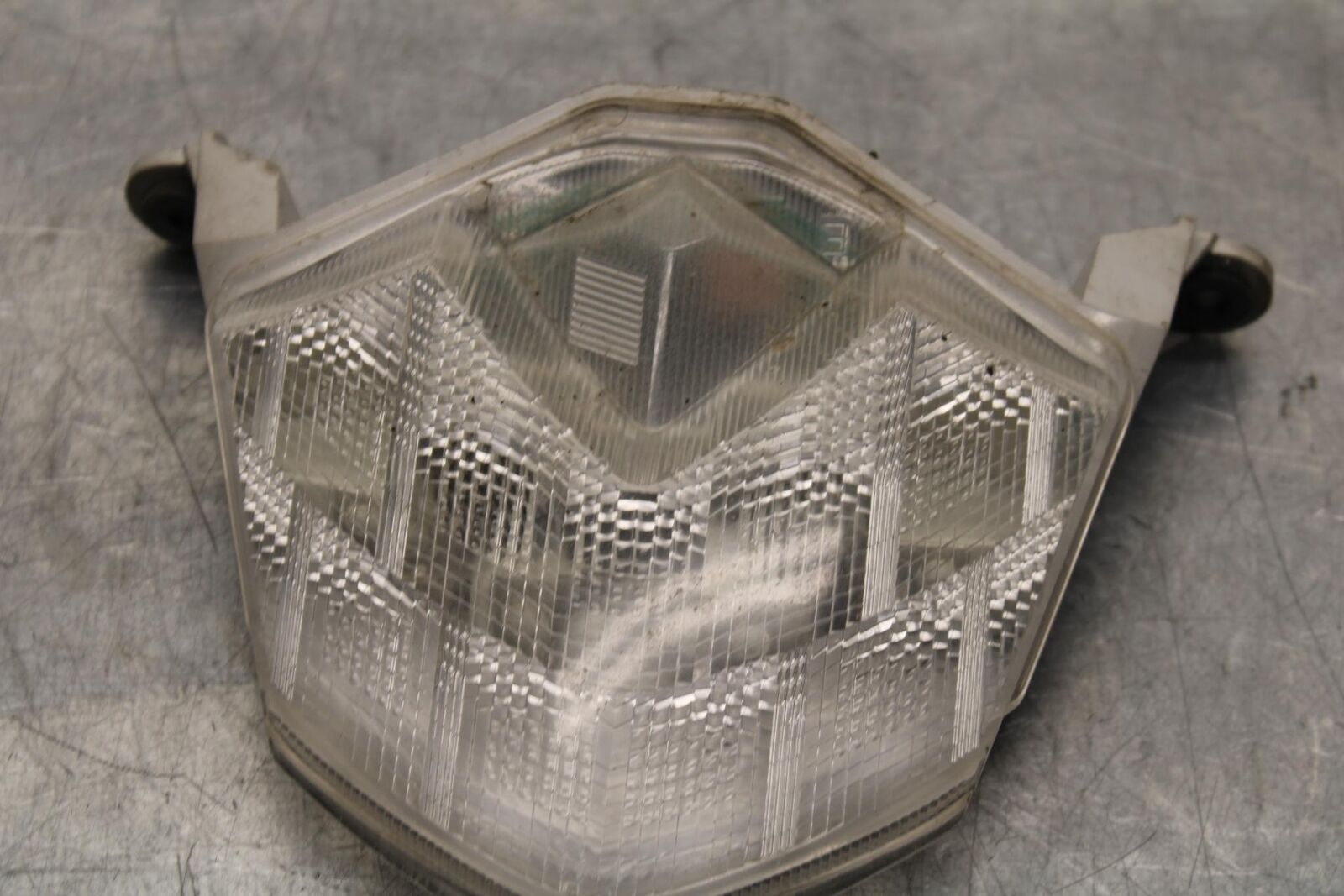 2011 Kawasaki Ninja ZX6R ZX600R REAR TAIL TAILLIGHT BRAKE LIGHT BB587