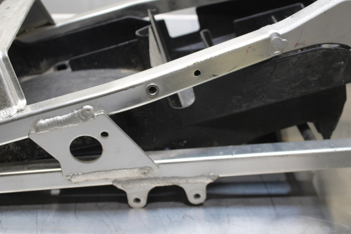 00-01 HONDA CBR929RR REAR SUBFRAME BACK SUB FRAME BB265