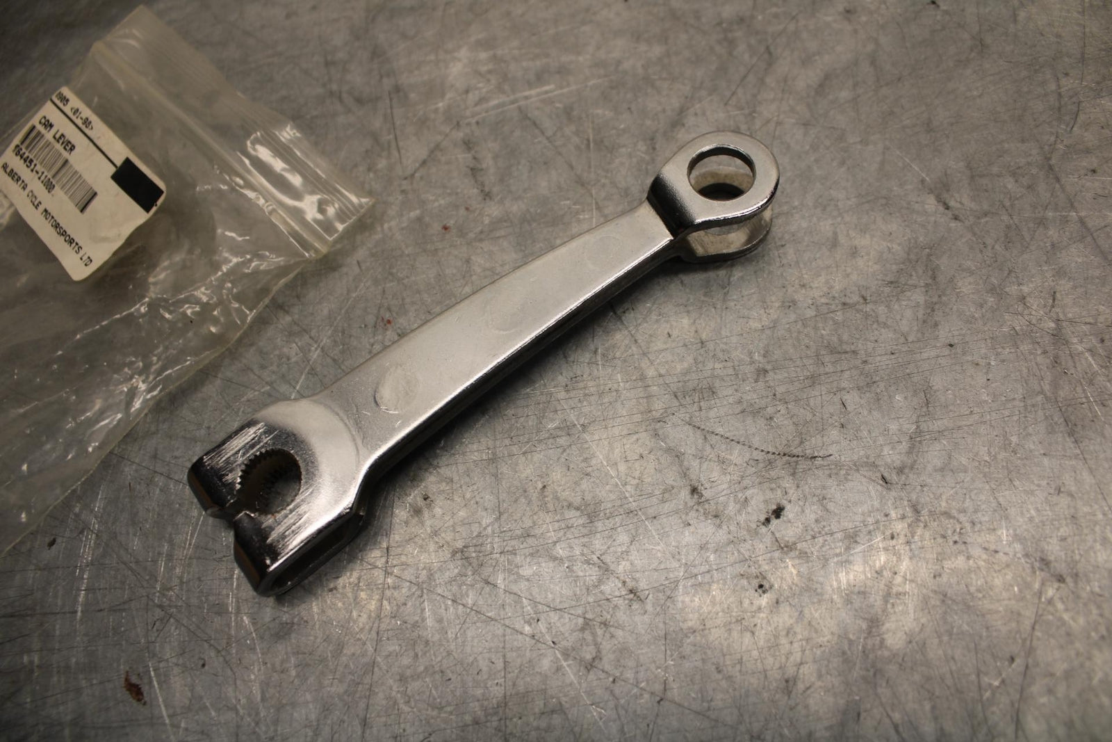 1973 Suzuki GT550 REAR BACK BRAKE LEVER CAM 64451-11000 BB33