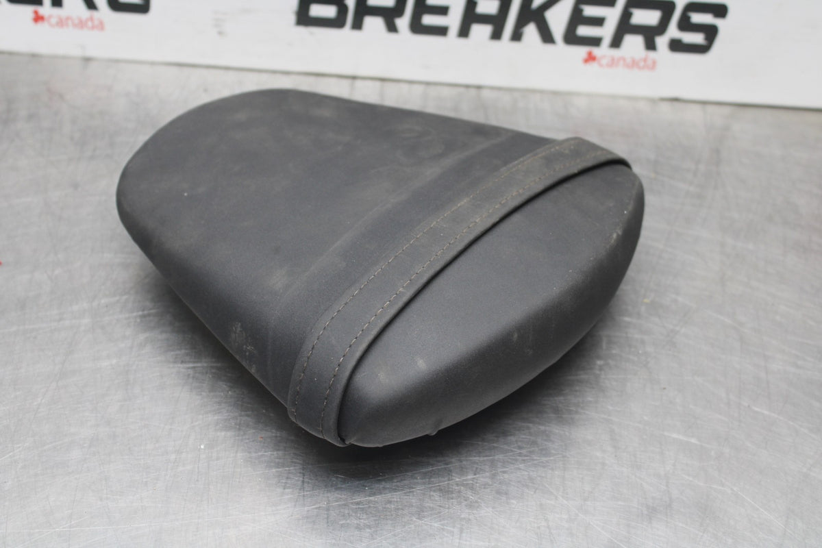 11-21 SUZUKI GSXR750 REAR BACK PASSENGER TANDEM SEAT PAD SADDLE PILLION BB306