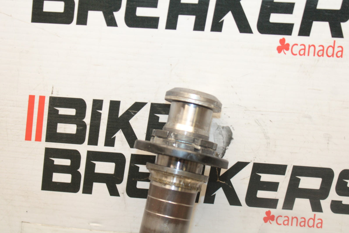 23 KAWASAKI Z900RS FRONT FORKS CLAMP LOWER TRIPLE TREE STEM BB935