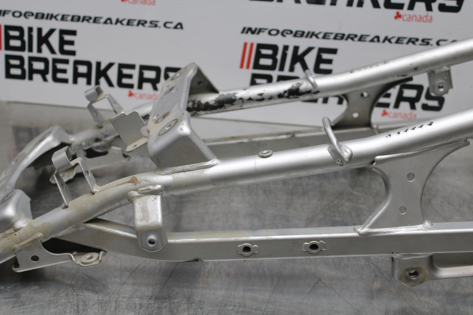 03 SUZUKI SV650S REAR SUBFRAME BACK SUB FRAME BB167