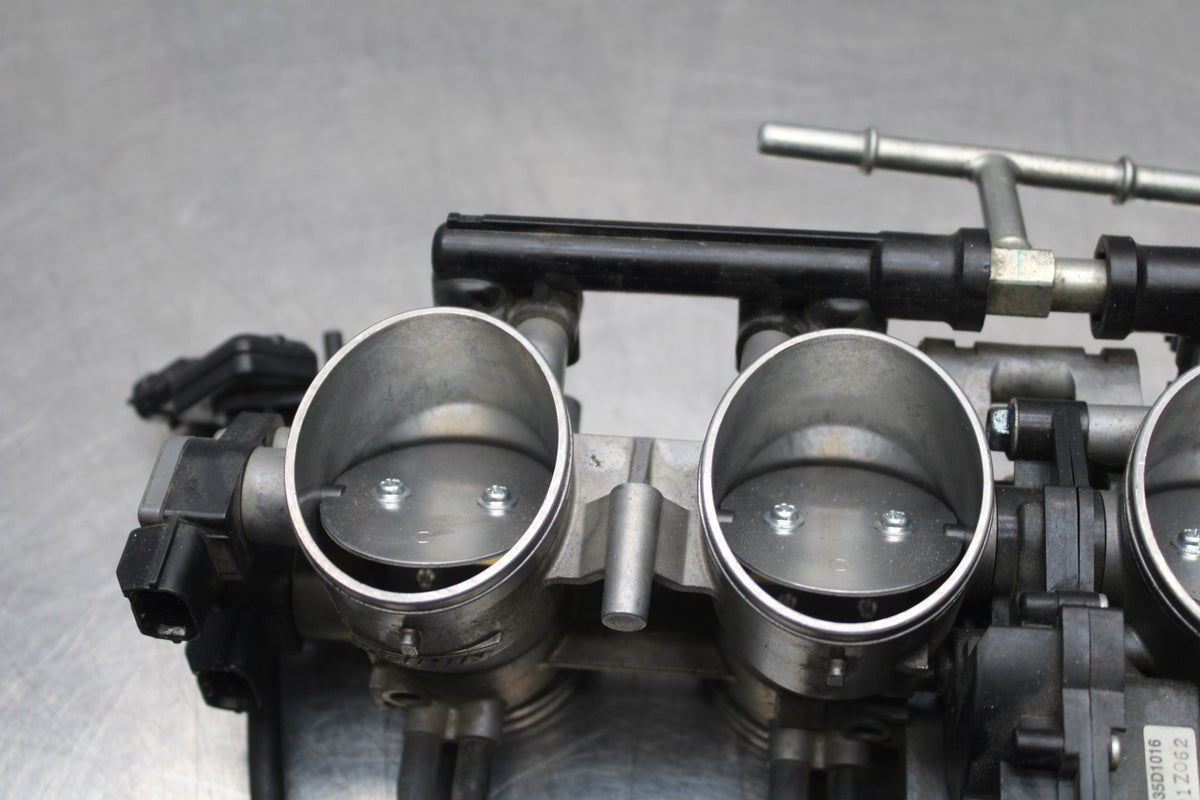 07-08 KAWASAKI NINJA ZX6R MAIN FUEL INJECTORS / THROTTLE BODIES BB199