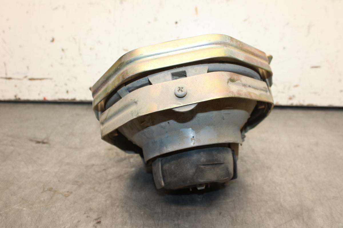 02-04 HONDA VTX1800S SINGLE HEADLIGHT HEAD LAMP LIGHT BB712