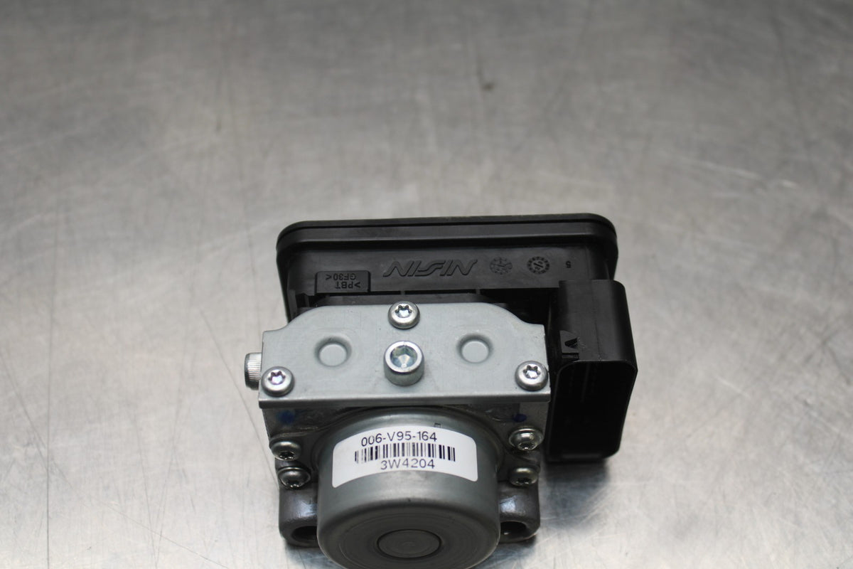 24-25 SUZUKI GSXR1000 ABS PUMP UNIT MODULE BB767