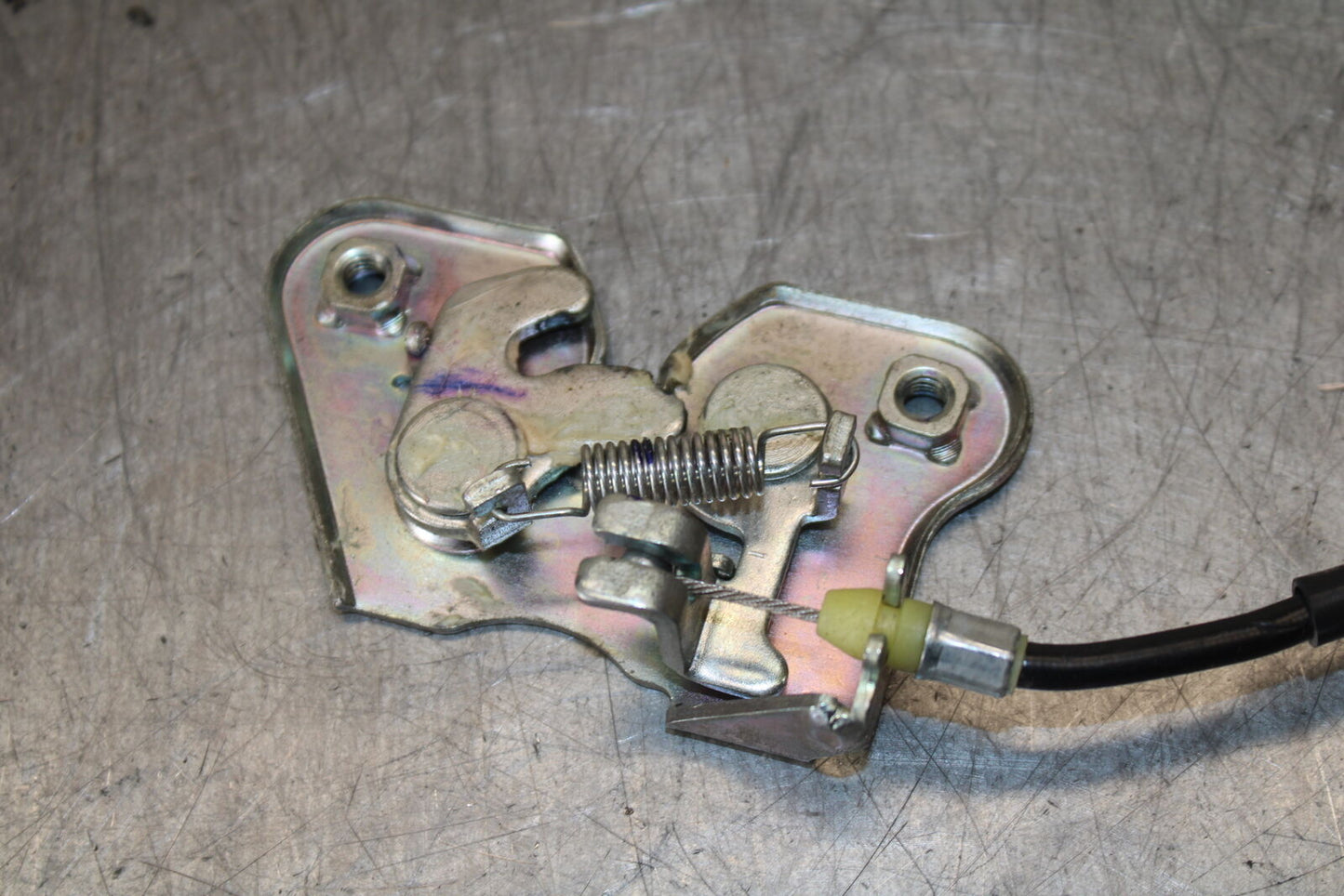 13-15 HONDA CBR500R REAR PASSENGER SEAT LATCH LOCK ASSEMBLY BB704