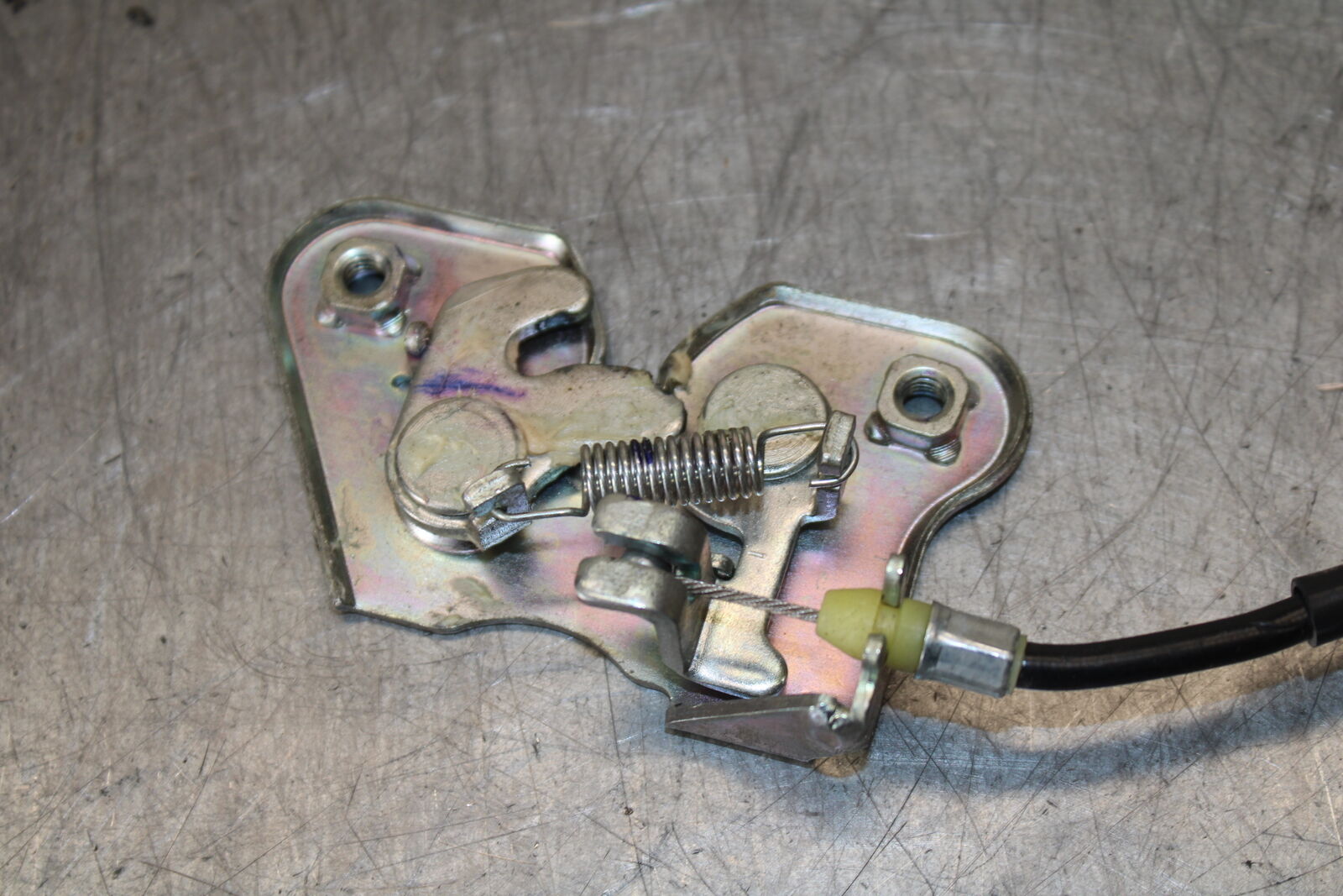 13-15 HONDA CBR500R REAR PASSENGER SEAT LATCH LOCK ASSEMBLY BB704